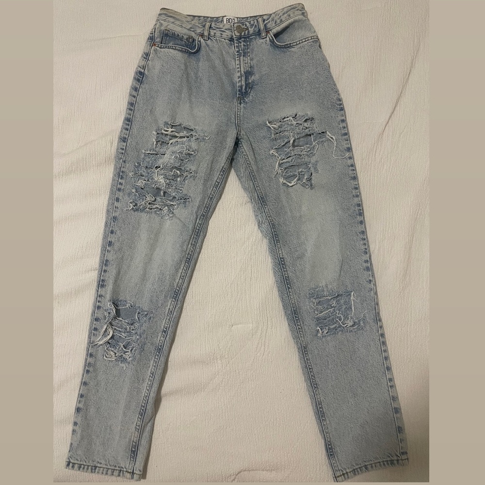 BDG Ripped Mom High Waisted Jeans